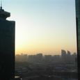 朝の上海・窓から望む・２